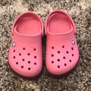 🎀pink and purple crocs🎀
